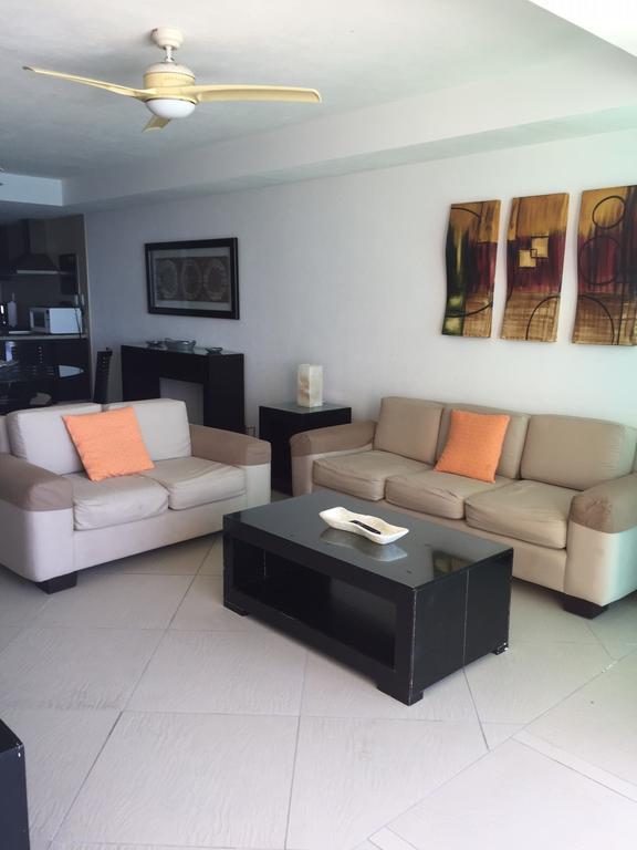 Bay View Grand Marina 1605 Sur Apartment Икстапа Екстериор снимка